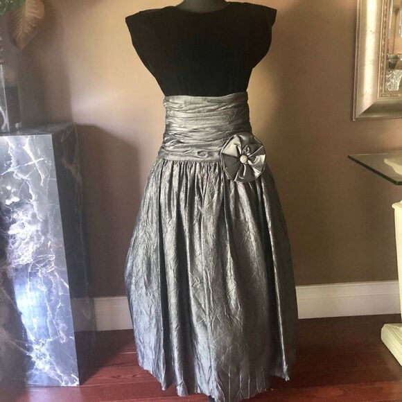 🎉HP🎉Casual Corner Cocktail Dress 👗 - Picture 1 of 4